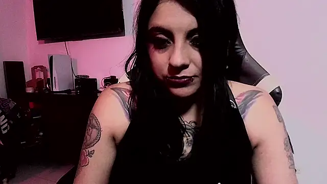 Snapshot of Acid666_alice chatting on May 27, 2:19 am Acid666 alice online show from May 27, 2:19 am