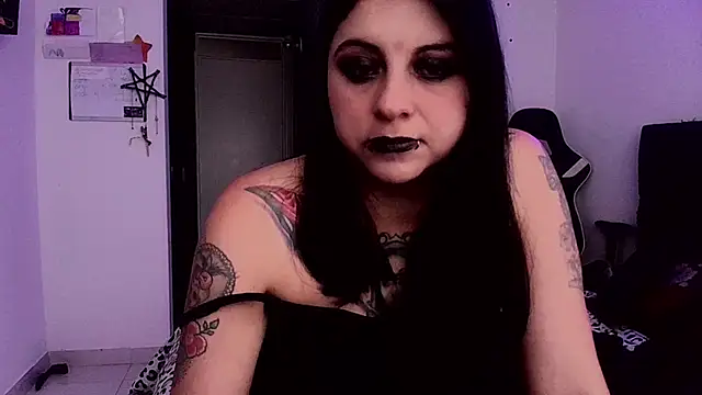 Snapshot of Acid666_alice chatting on May 28, 2:36 pm Acid666 alice online show from May 28, 2:36 pm