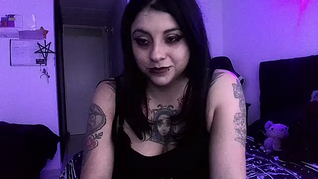 Snapshot of Acid666_alice chatting on June 2, 12:51 pm Acid666 alice online show from June 2, 12:51 pm
