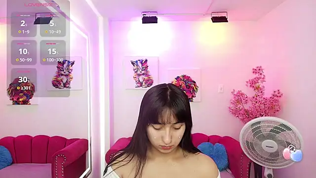 Miss dolly  online show from September 15, 1:00 pm