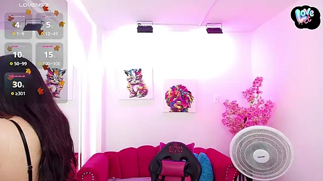 Miss dolly  online show from October 28, 12:41 pm