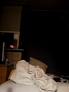 kinkyrobke18 online show from December 4, 3:54 pm