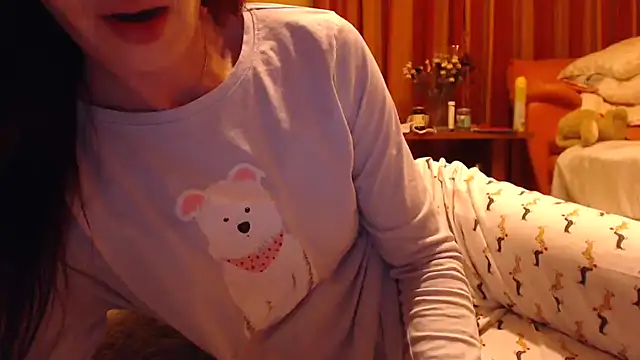 Snapshot of LovelyAndraGirl chatting on May 16, 8:07 pm LovelyAndraGirl online show from May 16, 8:07 pm