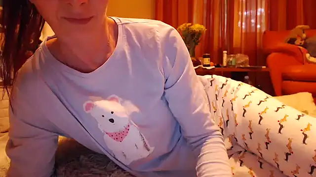 Snapshot of LovelyAndraGirl chatting on May 20, 4:46 pm LovelyAndraGirl online show from May 20, 4:46 pm
