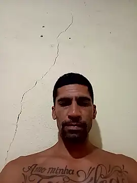 adriabis013 online show from January 12, 10:15 pm