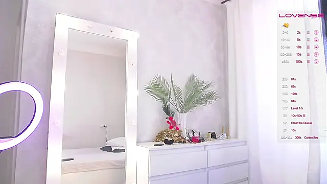 -MARIDRAGON- online show from March 14, 6:32 am