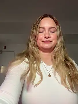 Sophie Raegan online show from March 12, 7:42 pm