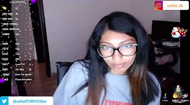 Snapshot of sofia_rosse4 chatting on December 12, 6:31 pm sofia rosse4 online show from December 12, 6:31 pm