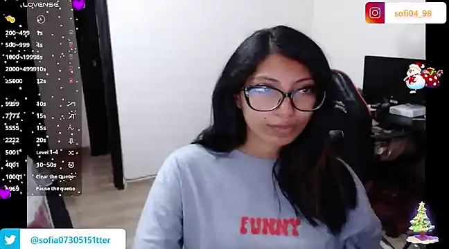 Snapshot of sofia_rosse4 chatting on December 12, 9:37 pm sofia rosse4 online show from December 12, 9:37 pm