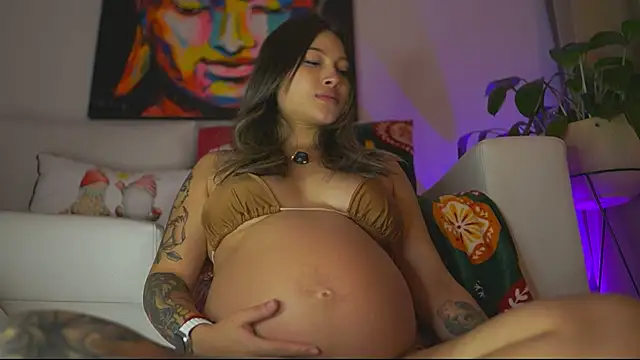 Snapshot of AyraSmith_ chatting on November 17, 1:22 am AyraSmith online show from November 17, 1:22 am