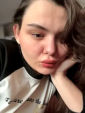 Snapshot of NikaMur chatting on October 27, 2:26 am NikaMur online show from October 27, 2:26 am