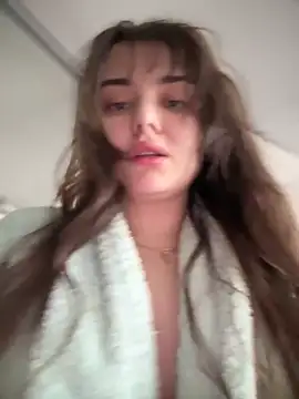 Snapshot of NikaMur chatting on November 8, 3:18 am NikaMur online show from November 8, 3:18 am