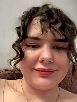 Snapshot of NikaMur chatting on November 21, 2:32 am NikaMur online show from November 21, 2:32 am