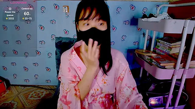   Saphia   online show from March 6, 2:29 pm