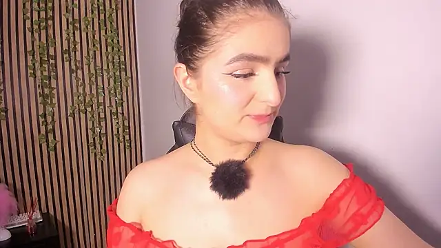 sofia 44 online show from June 25, 5:50 pm