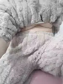 SweetGirl2k2 online show from January 25, 9:57 am