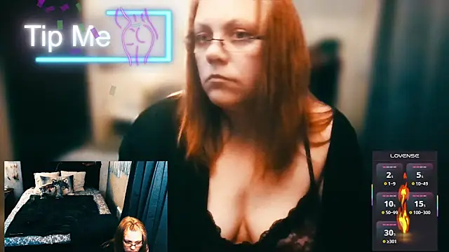 Snapshot of sexybeautifularies chatting on April 18, 2:15 am sexybeautifularies online show from April 18, 2:15 am