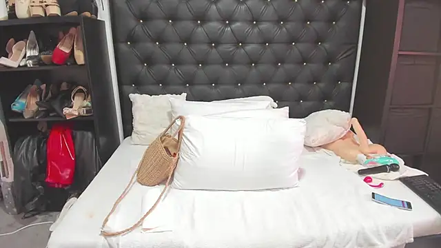 Snapshot of BbwSQUIRTERxx chatting on June 26, 3:22 am BbwSQUIRTERxx online show from June 26, 3:22 am