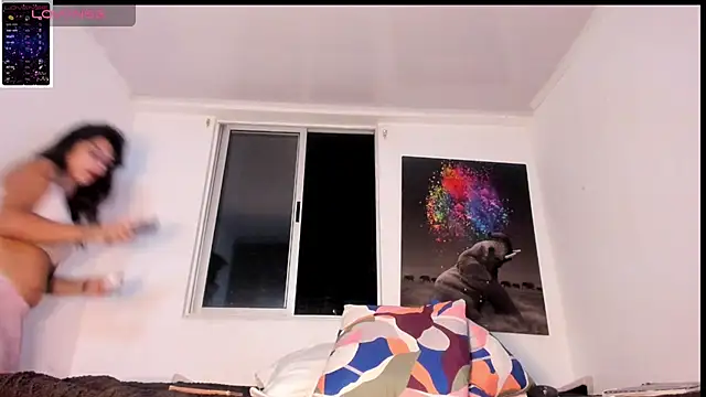 Snapshot of kaamilah chatting on November 13, 4:11 am kaamilah online show from November 13, 4:11 am