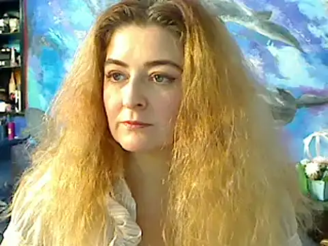 Snapshot of Helen1974 chatting on December 11, 4:28 am Helen1974 online show from December 11, 4:28 am