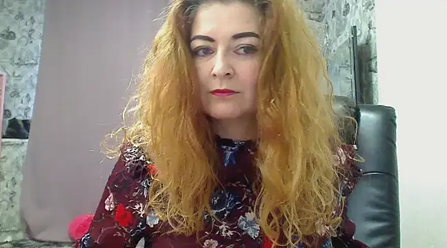 Snapshot of Helen1974 chatting on January 21, 10:30 am Helen1974 online show from January 21, 10:30 am