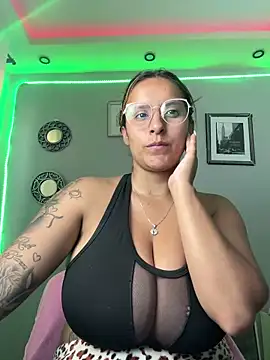 Seized lust online show from December 7, 2:46 pm