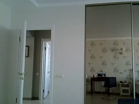 Snapshot of Alexandra-Rosee chatting on January 14, 5:19 am Alexandra-Rosee online show from January 14, 5:19 am