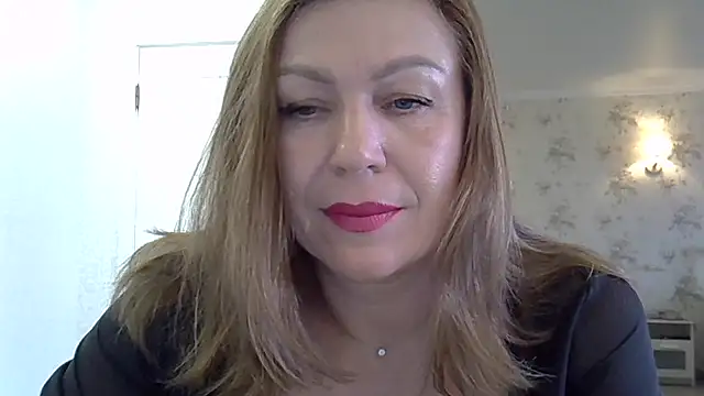 Snapshot of Alexandra-Rosee chatting on November 25, 6:24 am Alexandra-Rosee online show from November 25, 6:24 am