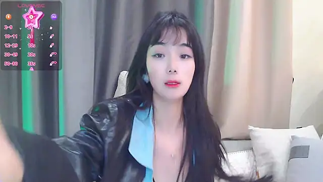 Snapshot of Duludulu_007 chatting on March 4, 1:28 pm Duludulu 007 online show from March 4, 1:28 pm