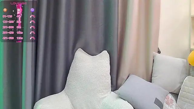 Snapshot of Duludulu_007 chatting on March 7, 5:40 am Duludulu 007 online show from March 7, 5:40 am