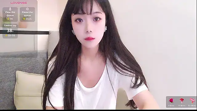 Snapshot of Duludulu_007 chatting on February 1, 12:15 pm Duludulu 007 online show from February 1, 12:15 pm