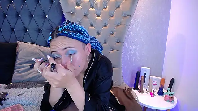 CaroFisher online show from March 12, 1:28 pm