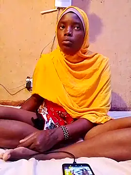 Snapshot of cute_naimah chatting on November 2, 10:01 pm cute naimah online show from November 2, 10:01 pm