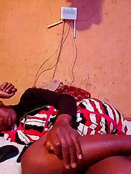 Snapshot of cute_naimah chatting on December 13, 7:53 pm cute naimah online show from December 13, 7:53 pm