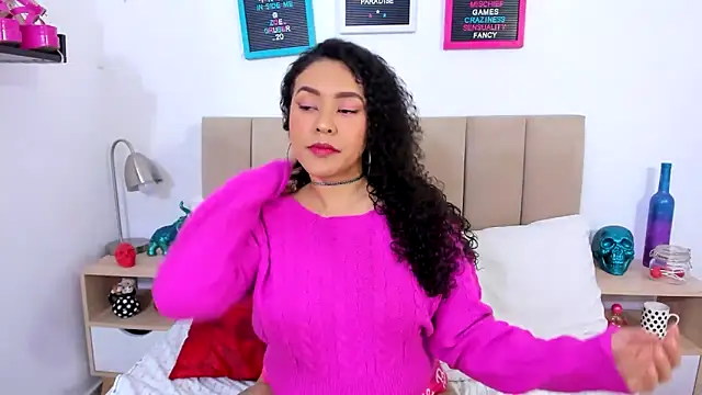 Zoe Gruber online show from March 14, 2:53 am