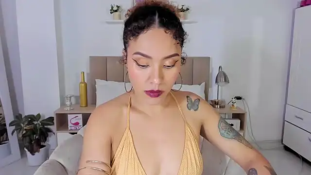 Snapshot of Zoe_Gruber chatting on May 31, 11:06 pm Zoe Gruber online show from May 31, 11:06 pm