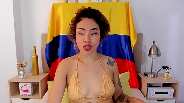 Snapshot of Zoe_Gruber chatting on June 27, 10:59 pm Zoe Gruber online show from June 27, 10:59 pm