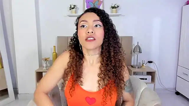 Snapshot of Zoe_Gruber chatting on July 15, 11:43 pm Zoe Gruber online show from July 15, 11:43 pm