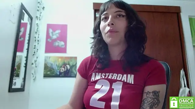 Snapshot of liisaxxx chatting on June 4, 4:40 am liisaxxx online show from June 4, 4:40 am