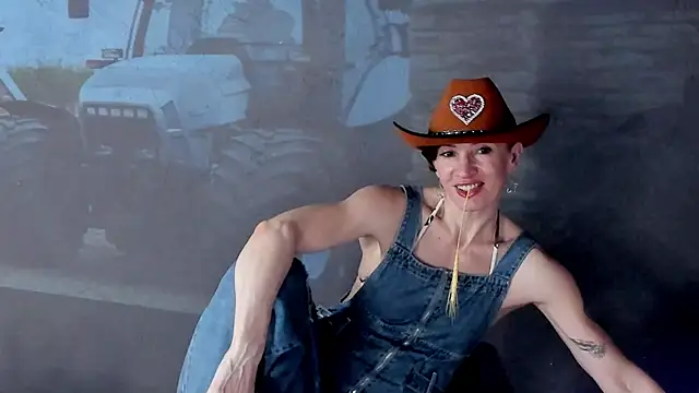 Dorothy Meyer online show from April 28, 8:47 pm