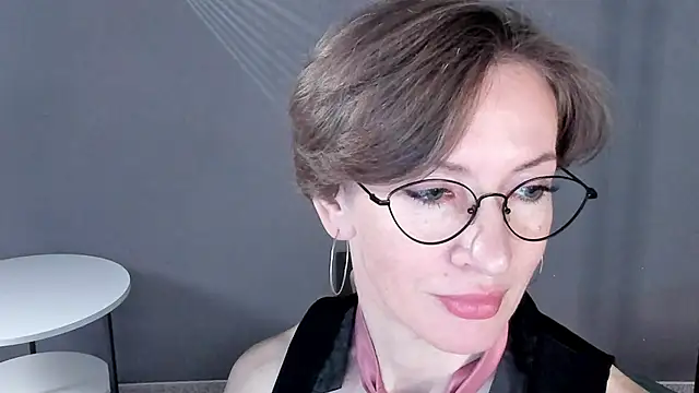 Dorothy Meyer online show from May 13, 5:38 am