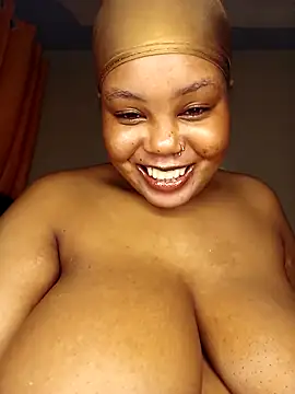 Snapshot of SexyTamarah chatting on December 23, 6:00 am SexyTamarah online show from December 23, 6:00 am