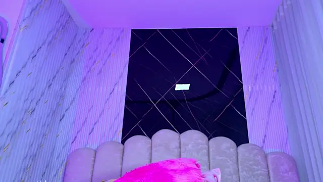 violett lo online show from July 10, 3:11 am