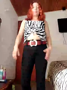 Snapshot of malusexy33 chatting on January 1, 8:15 pm malusexy33 online show from January 1, 8:15 pm