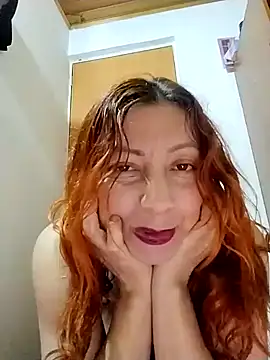 Snapshot of malusexy33 chatting on March 5, 3:18 am malusexy33 online show from March 5, 3:18 am