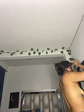 Sussy Bell01 online show from January 27, 3:04 am