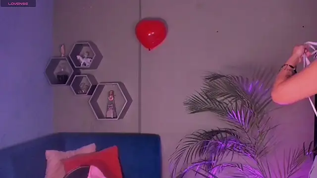 Sussy Bell01 online show from February 20, 6:02 pm