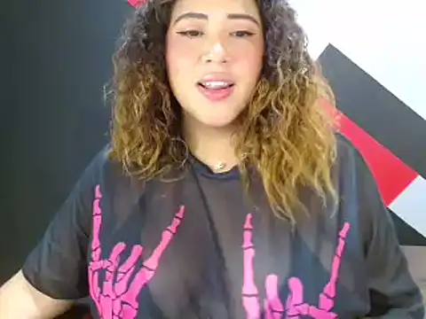 Snapshot of I_am_yours- chatting on January 11, 12:07 pm I am yours- online show from January 11, 12:07 pm