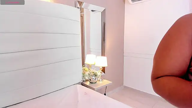 Lilly 2809  online show from February 21, 4:24 am