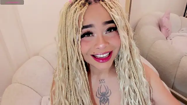 Snapshot of conny__curly chatting on July 29, 12:58 pm conny curly online show from July 29, 12:58 pm